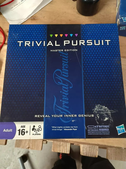 Trivial Pursuit Master Edition Game