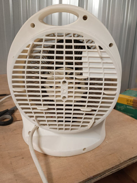 Powerful Fan Heater With Cool Function 26cm Tall