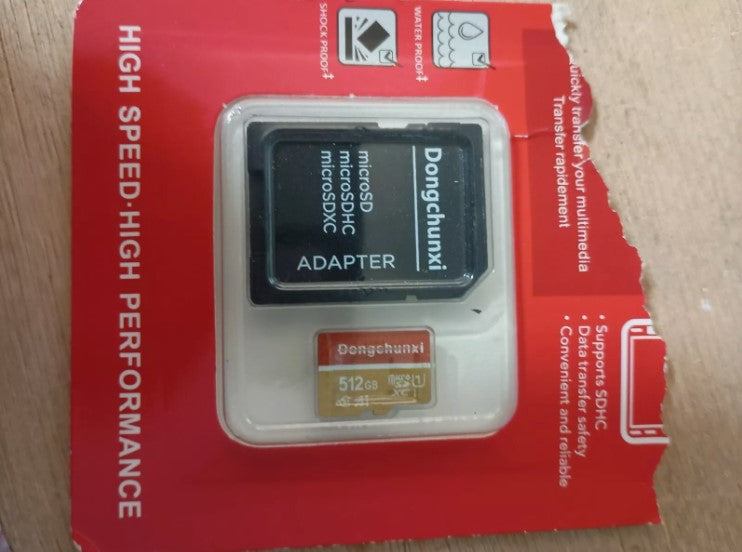 512GB SD Card Brand New (Damaged Packaging)