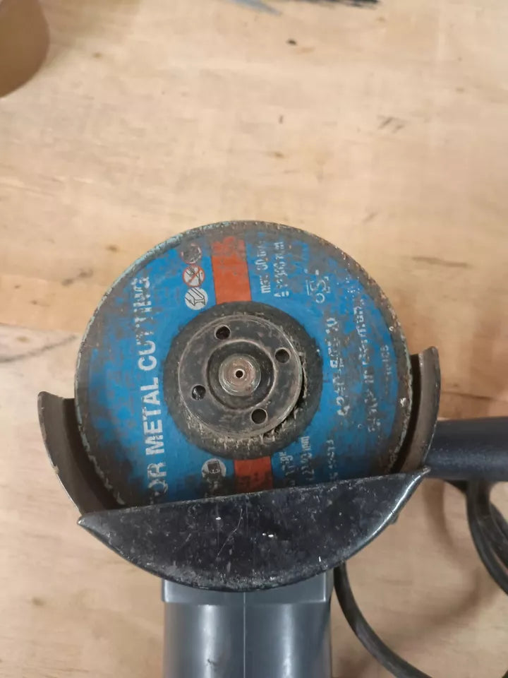 Angle grinder 600W